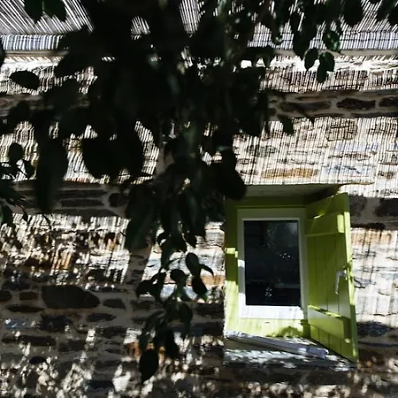 Cozy 2-bedroom House In Tinos